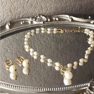Pearl and Gold Necklace Set